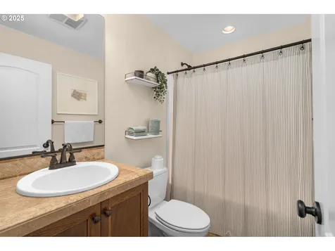 2747 Ridge Lane West Linn OR 97068