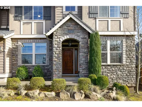 2747 Ridge Lane West Linn OR 97068