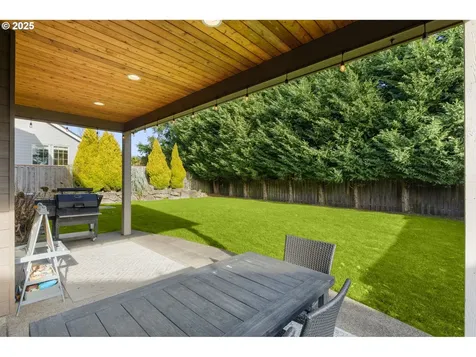 2747 Ridge Lane West Linn OR 97068