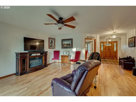 42804 NW 7th Court Woodland WA 98674