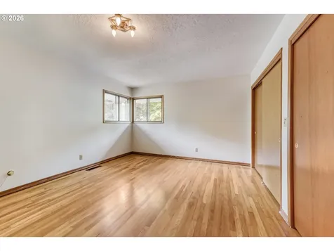 7040 SW 2nd Avenue Portland OR 97219