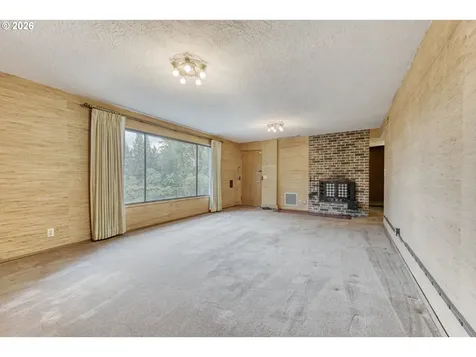 7040 SW 2nd Avenue Portland OR 97219