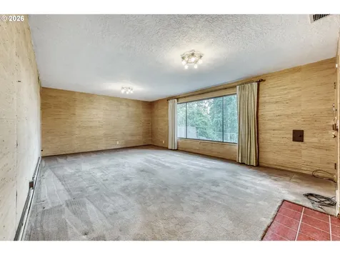 7040 SW 2nd Avenue Portland OR 97219