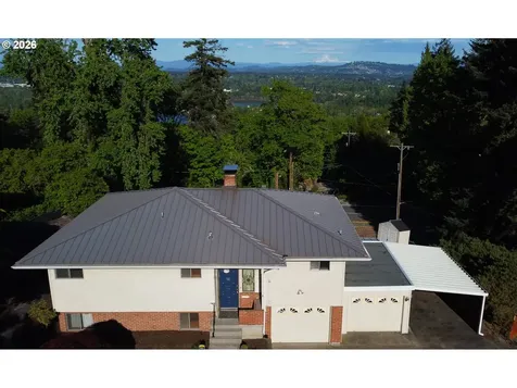 7040 SW 2nd Avenue Portland OR 97219