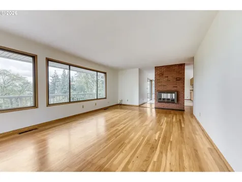 7040 SW 2nd Avenue Portland OR 97219