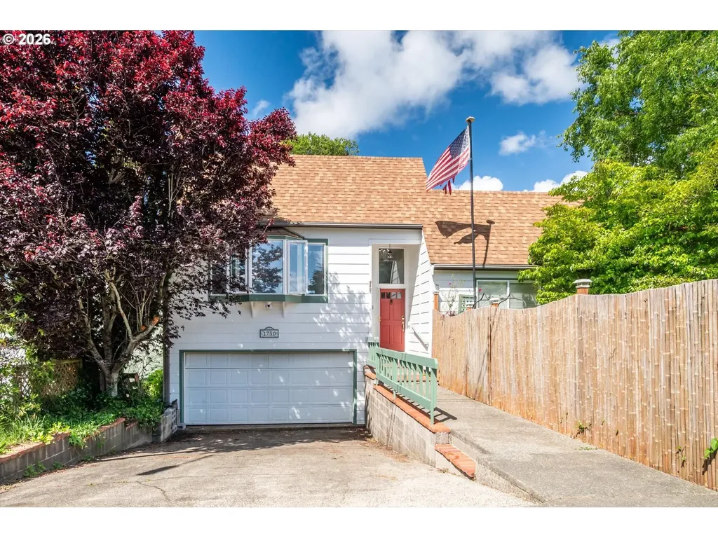 1750 Lincoln Road Coos Bay OR 97420