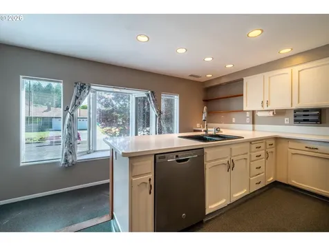 1750 Lincoln Road Coos Bay OR 97420