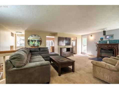 1750 Lincoln Road Coos Bay OR 97420