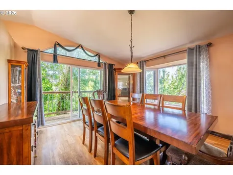 1750 Lincoln Road Coos Bay OR 97420