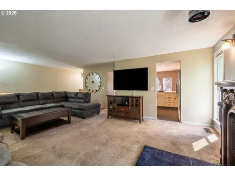 1750 Lincoln Road Coos Bay OR 97420