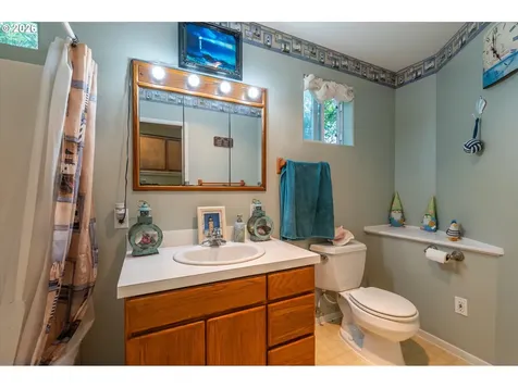 1750 Lincoln Road Coos Bay OR 97420