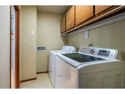 1750 Lincoln Road Coos Bay OR 97420