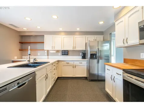 1750 Lincoln Road Coos Bay OR 97420