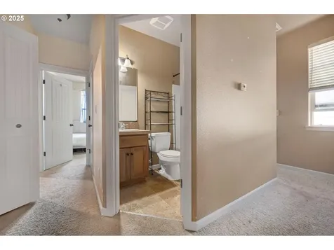 943 NE 172nd Avenue Portland OR 97230