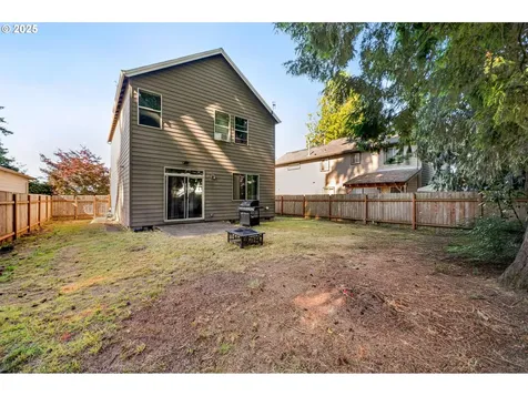 943 NE 172nd Avenue Portland OR 97230