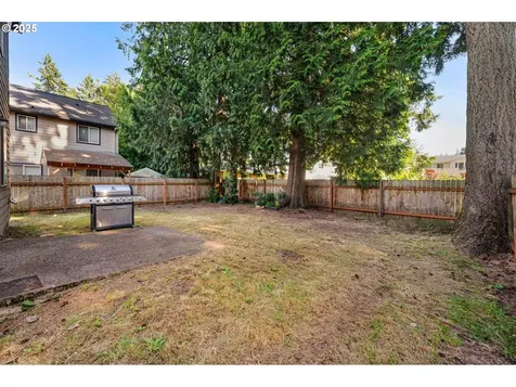 943 NE 172nd Avenue Portland OR 97230