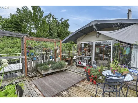 1883 N Jantzen Avenue Portland OR 97217