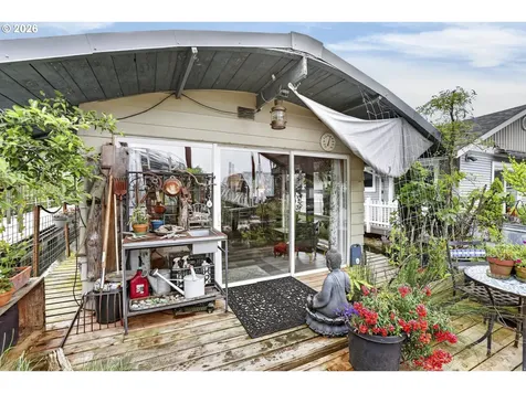 1883 N Jantzen Avenue Portland OR 97217