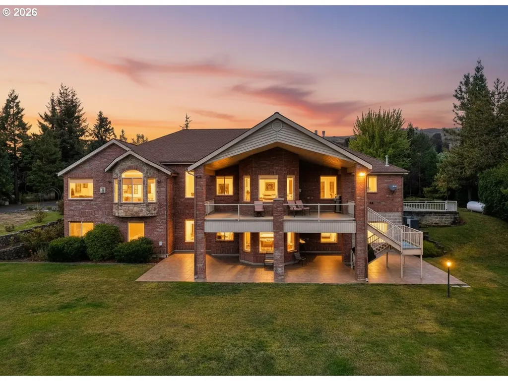 13767 N Bank Road Roseburg OR 97470