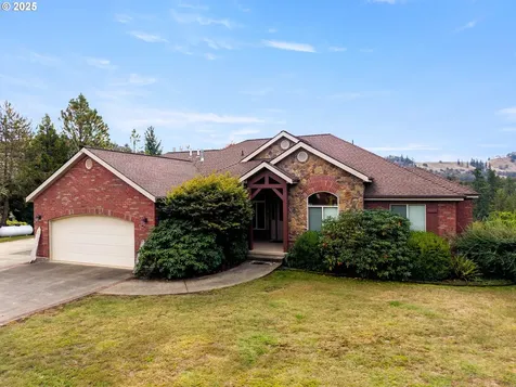 13767 N Bank Road Roseburg OR 97470