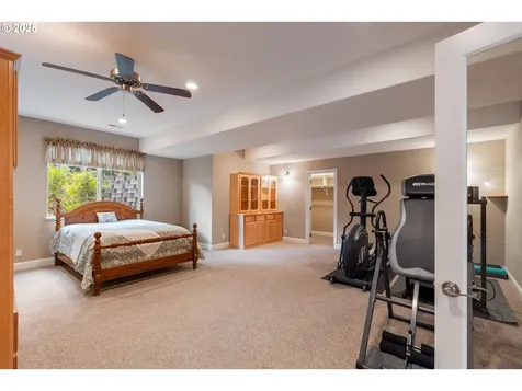 13767 N Bank Road Roseburg OR 97470