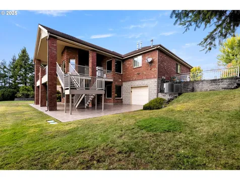 13767 N Bank Road Roseburg OR 97470