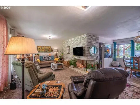 2335 Woodland Drive Coos Bay OR 97420