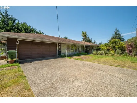 2335 Woodland Drive Coos Bay OR 97420
