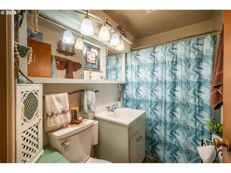 2335 Woodland Drive Coos Bay OR 97420