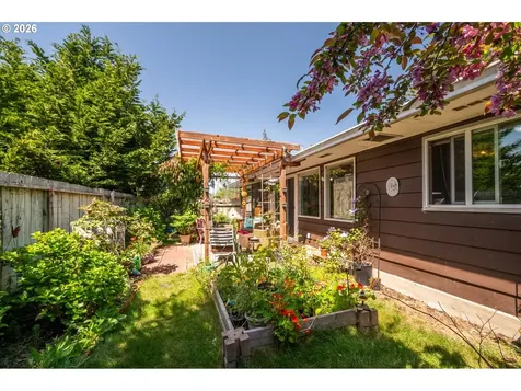 2335 Woodland Drive Coos Bay OR 97420