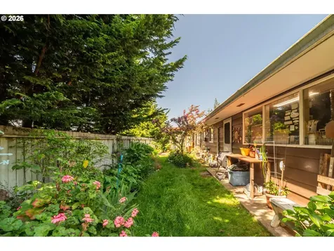 2335 Woodland Drive Coos Bay OR 97420