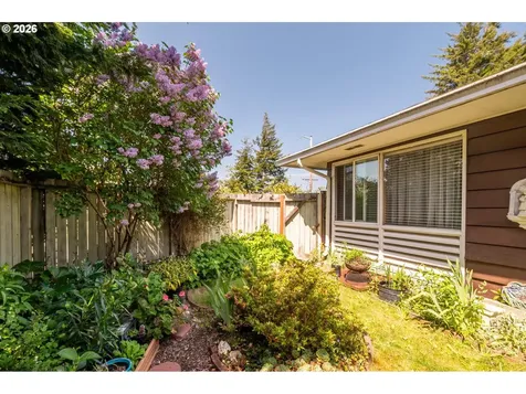 2335 Woodland Drive Coos Bay OR 97420