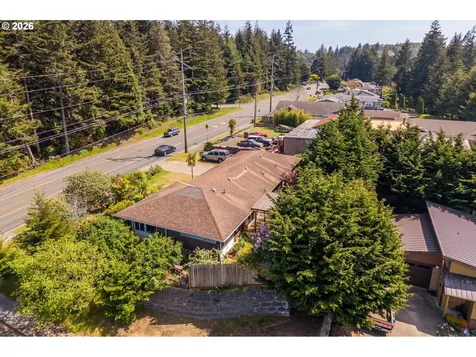 2335 Woodland Drive Coos Bay OR 97420