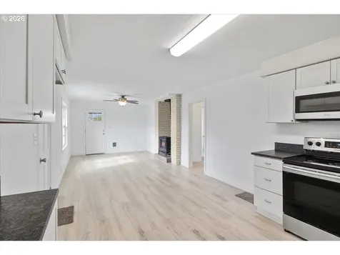 704 16th Avenue SW Albany OR 97321