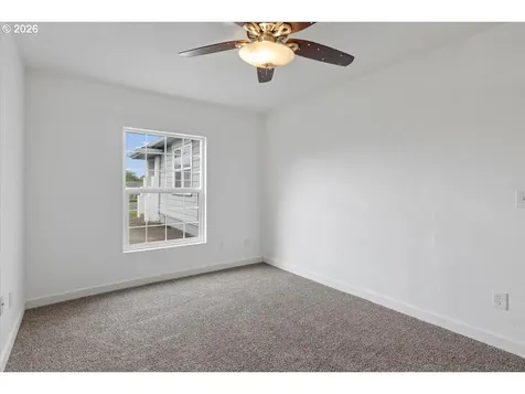 704 16th Avenue SW Albany OR 97321
