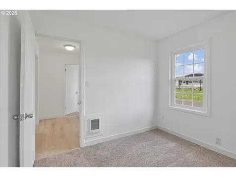 704 16th Avenue SW Albany OR 97321