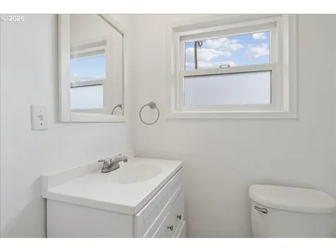 704 16th Avenue SW Albany OR 97321