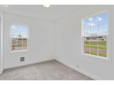 704 16th Avenue SW Albany OR 97321