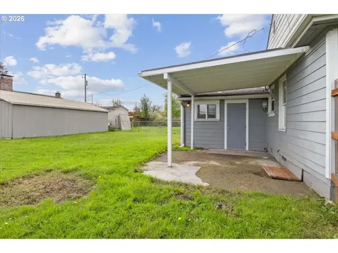 704 16th Avenue SW Albany OR 97321