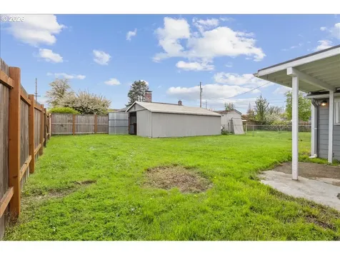 704 16th Avenue SW Albany OR 97321