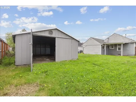 704 16th Avenue SW Albany OR 97321