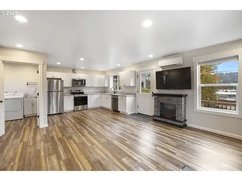 130 W 1st Avenue Estacada OR 97023