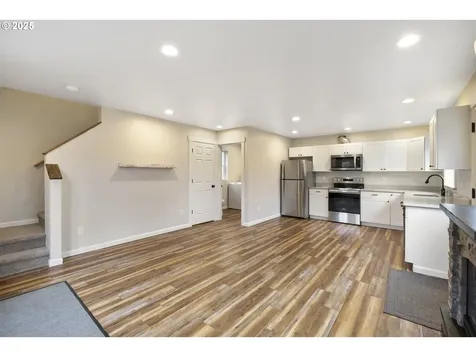 130 W 1st Avenue Estacada OR 97023