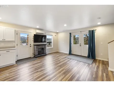 130 W 1st Avenue Estacada OR 97023