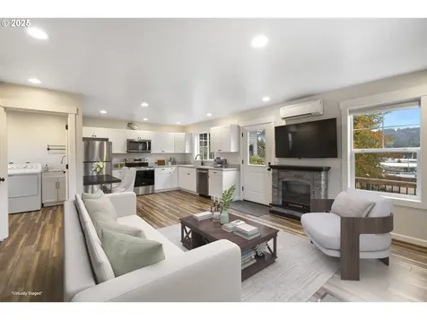 130 W 1st Avenue Estacada OR 97023