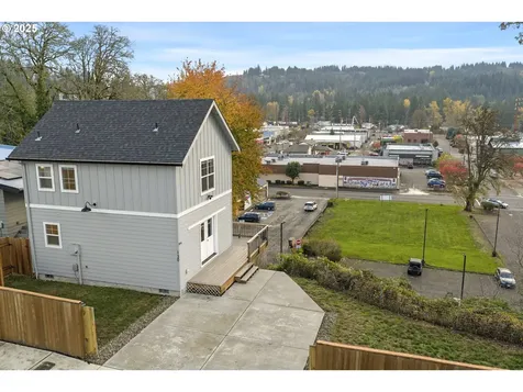 130 W 1st Avenue Estacada OR 97023