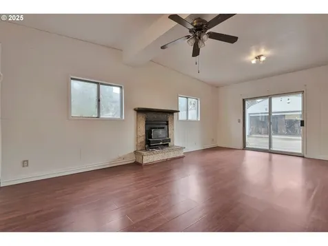 18336 NE Glisan Street Portland OR 97230
