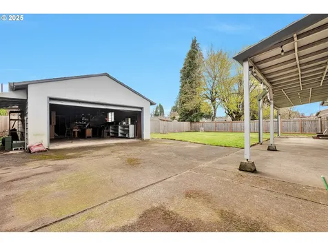 18336 NE Glisan Street Portland OR 97230