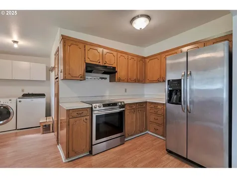 18336 NE Glisan Street Portland OR 97230