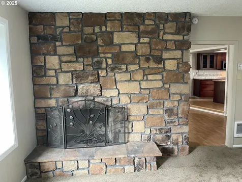 10702 NE Sherwood Drive Vancouver WA 98686